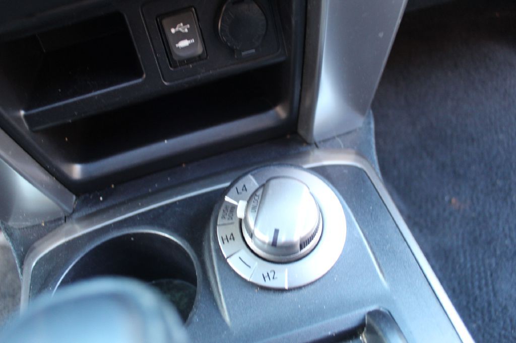 2015 Toyota 4Runner Image 22