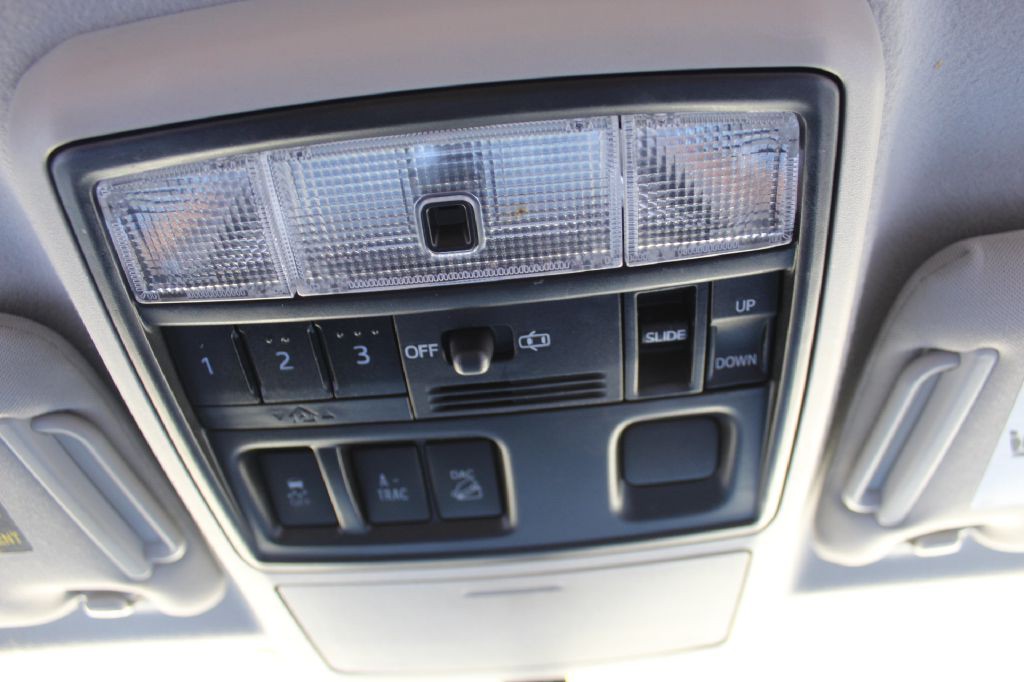 2015 Toyota 4Runner Image 23