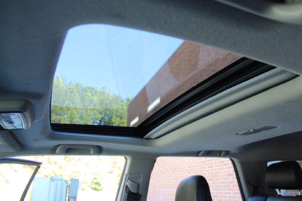 2015 Toyota 4Runner Image 25