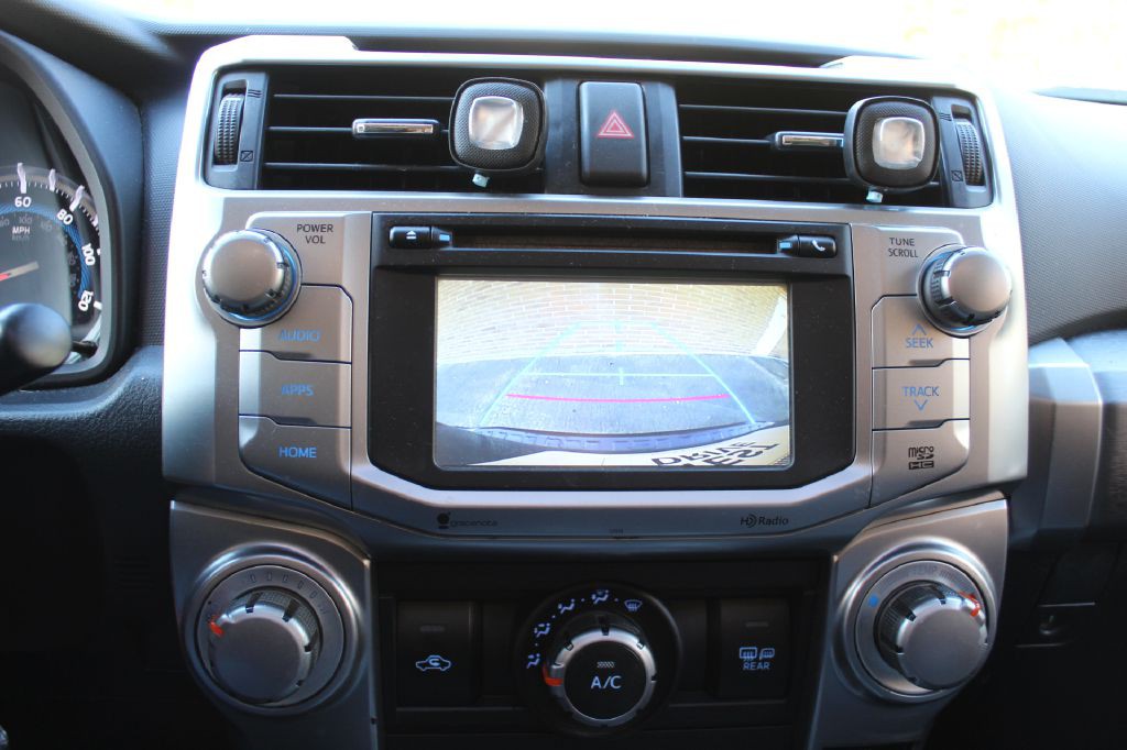 2015 Toyota 4Runner Image 26