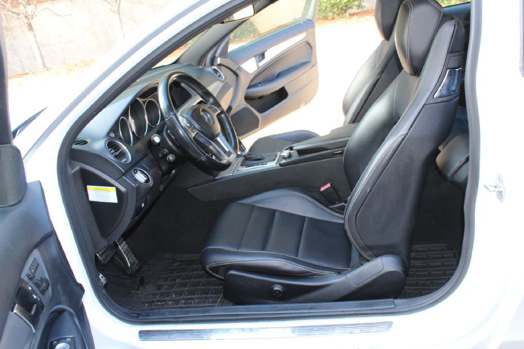 2013 Mercedes-Benz C-Class Image 8