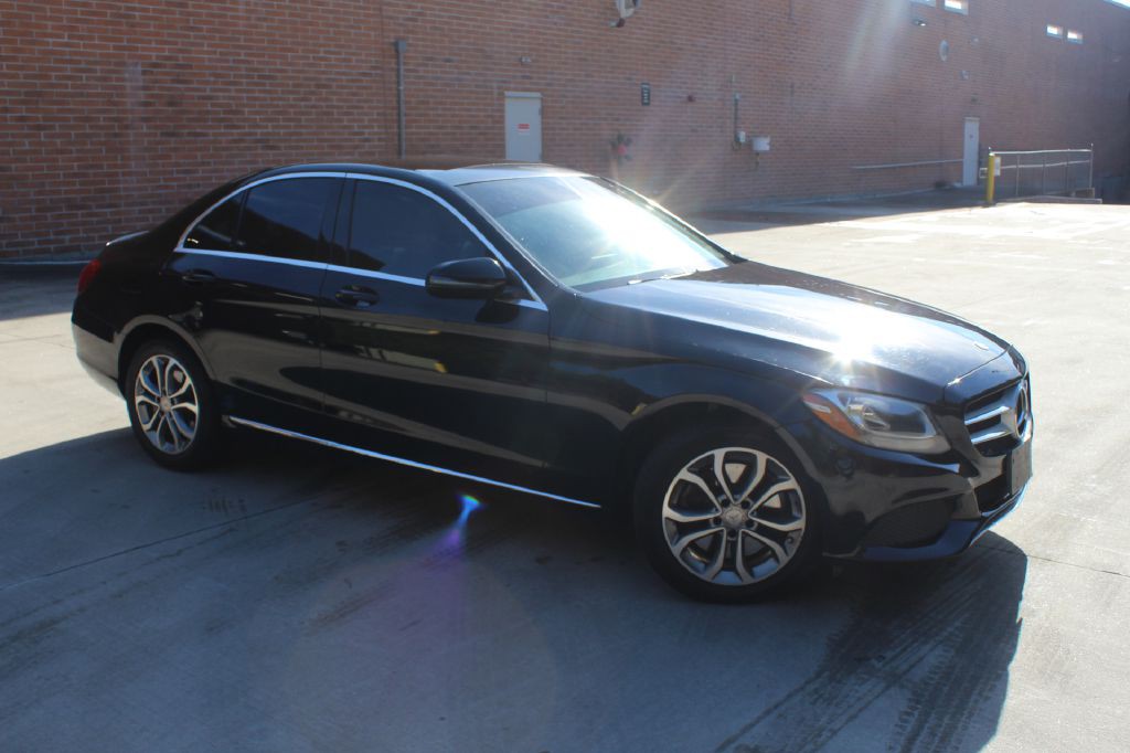 2016 Mercedes-Benz C-Class Image 6
