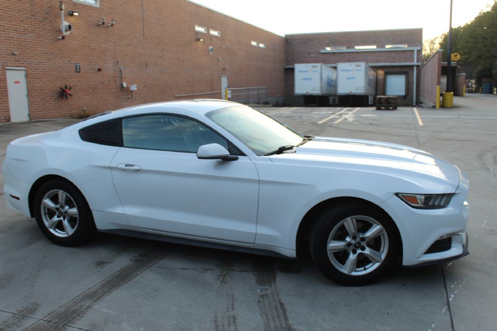 2016 Ford Mustang Image 6