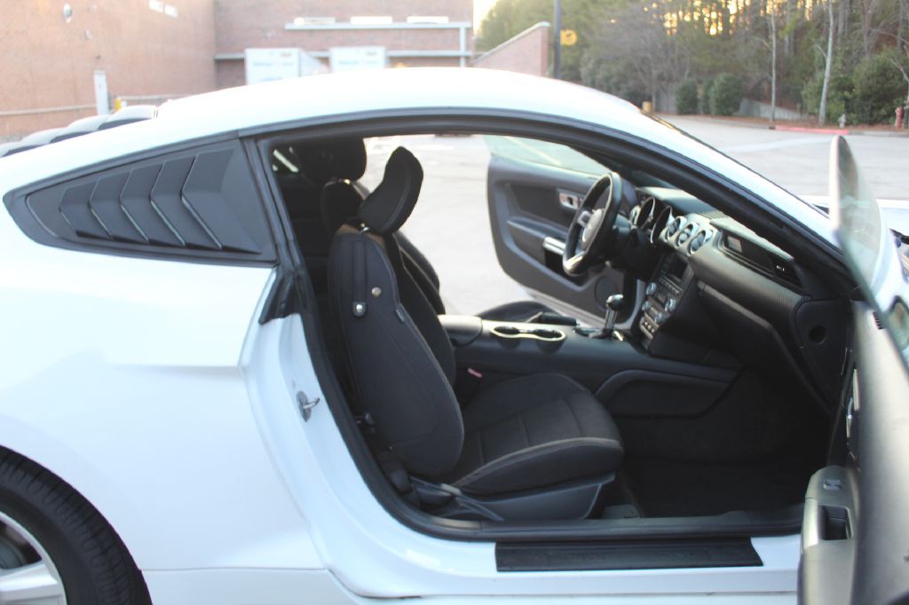 2016 Ford Mustang Image 7