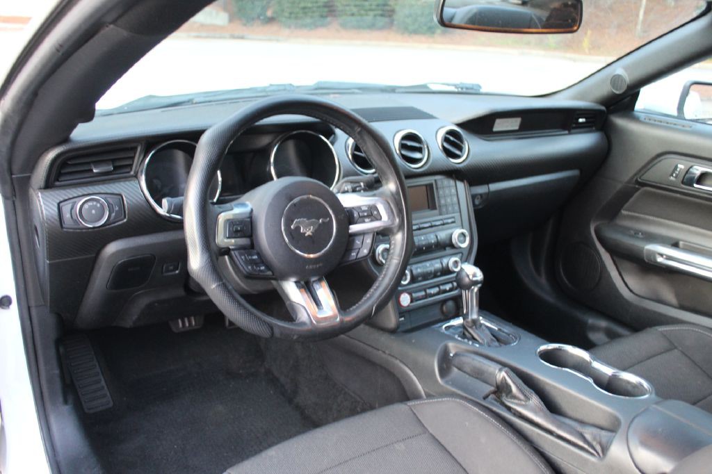 2016 Ford Mustang Image 13