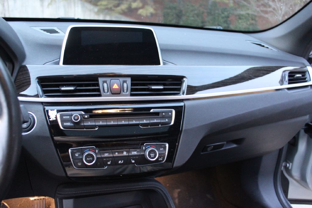 2018 BMW X1 Image 19