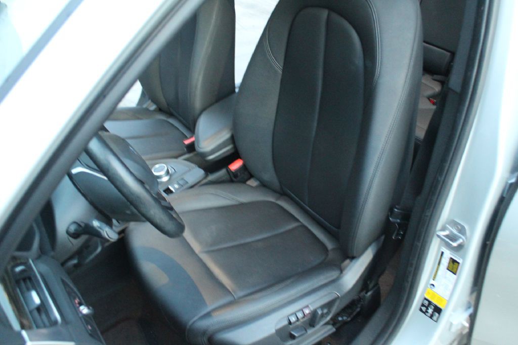 2018 BMW X1 Image 12