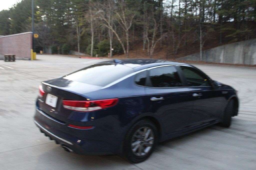 2020 Kia Optima Image 5