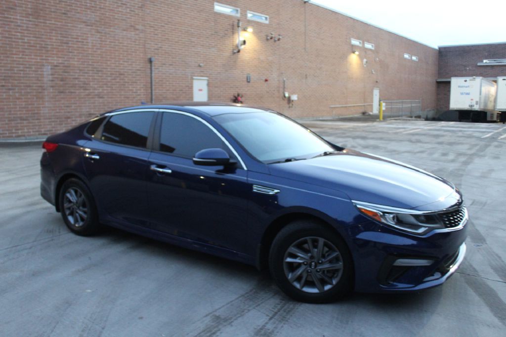 2020 Kia Optima Image 6