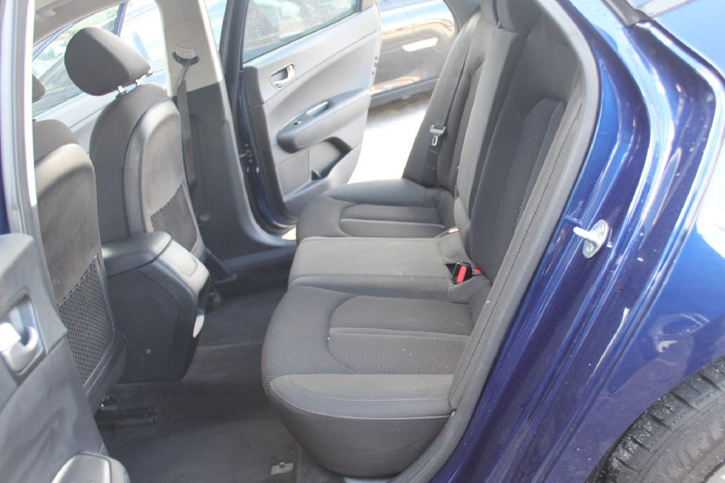 2020 Kia Optima Image 9