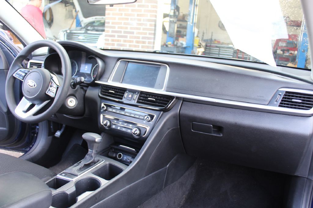 2020 Kia Optima Image 13