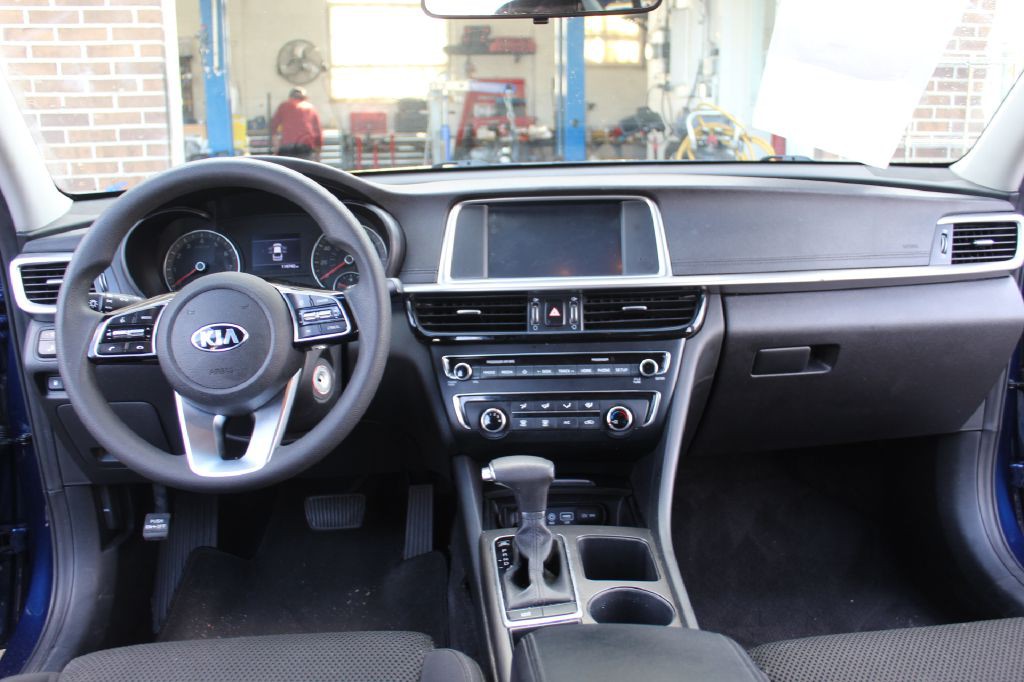 2020 Kia Optima Image 14