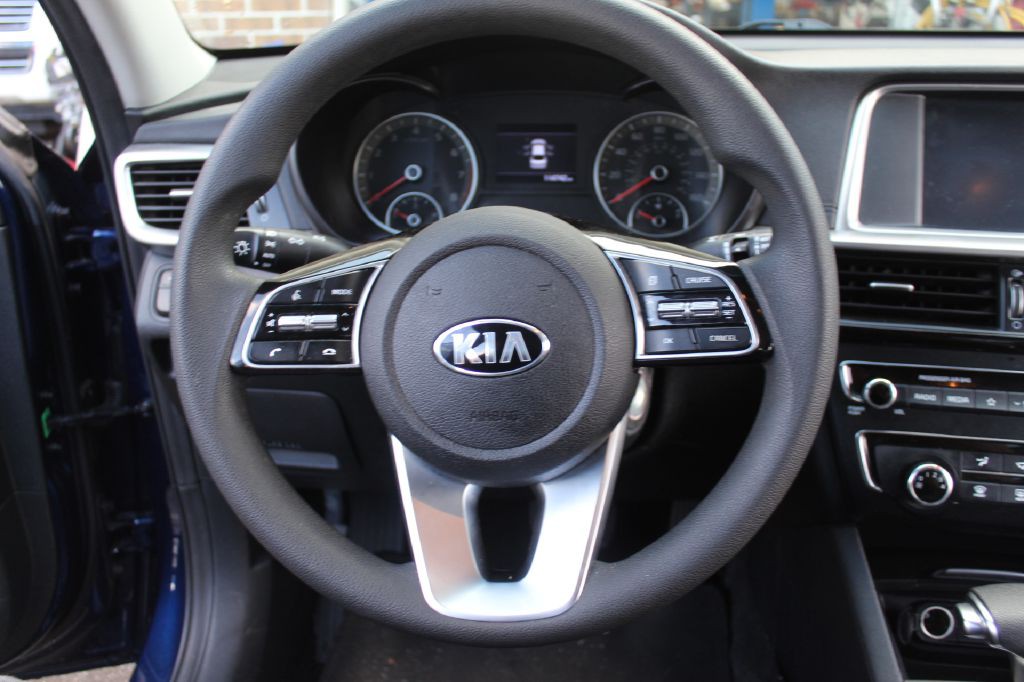 2020 Kia Optima Image 16