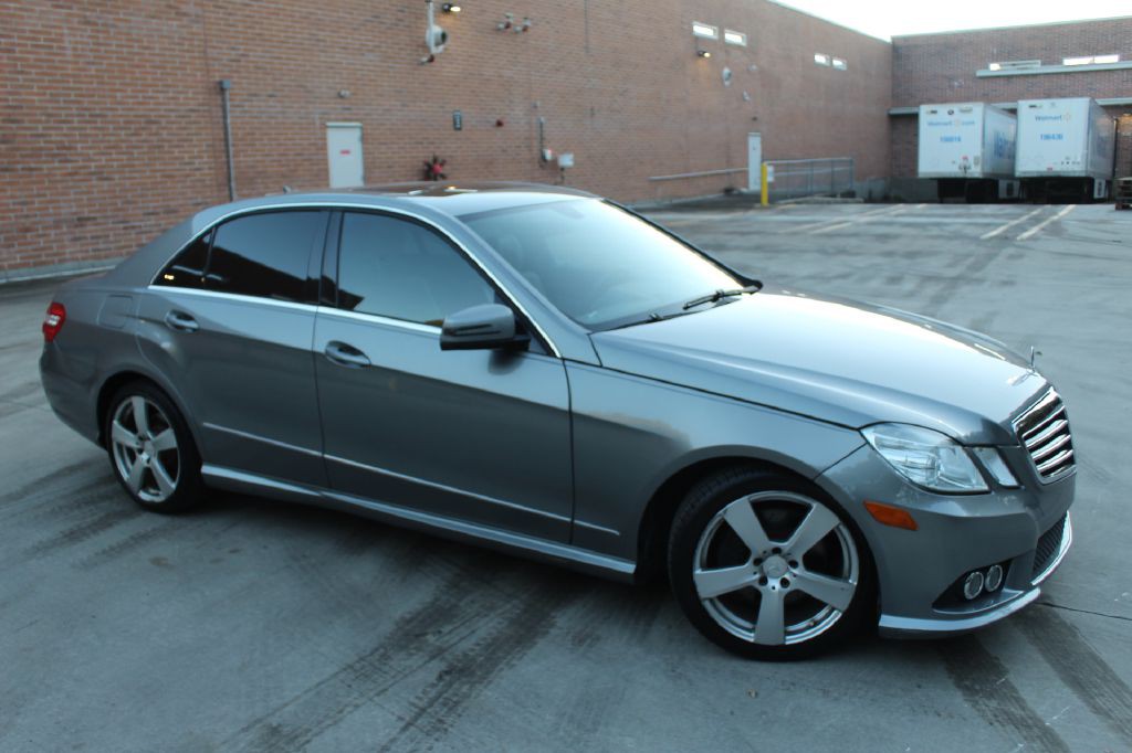2010 Mercedes-Benz E-Class Image 6