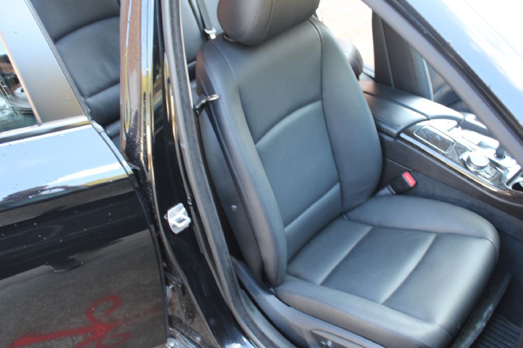 2015 BMW 5 Series Image 12