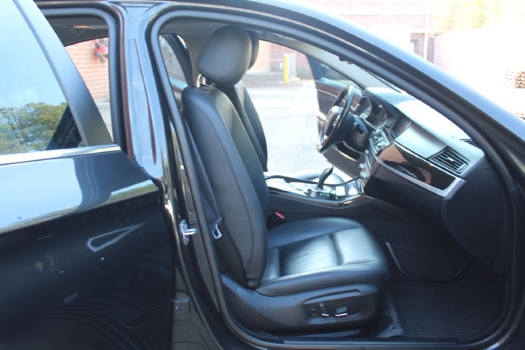 2015 BMW 5 Series Image 7