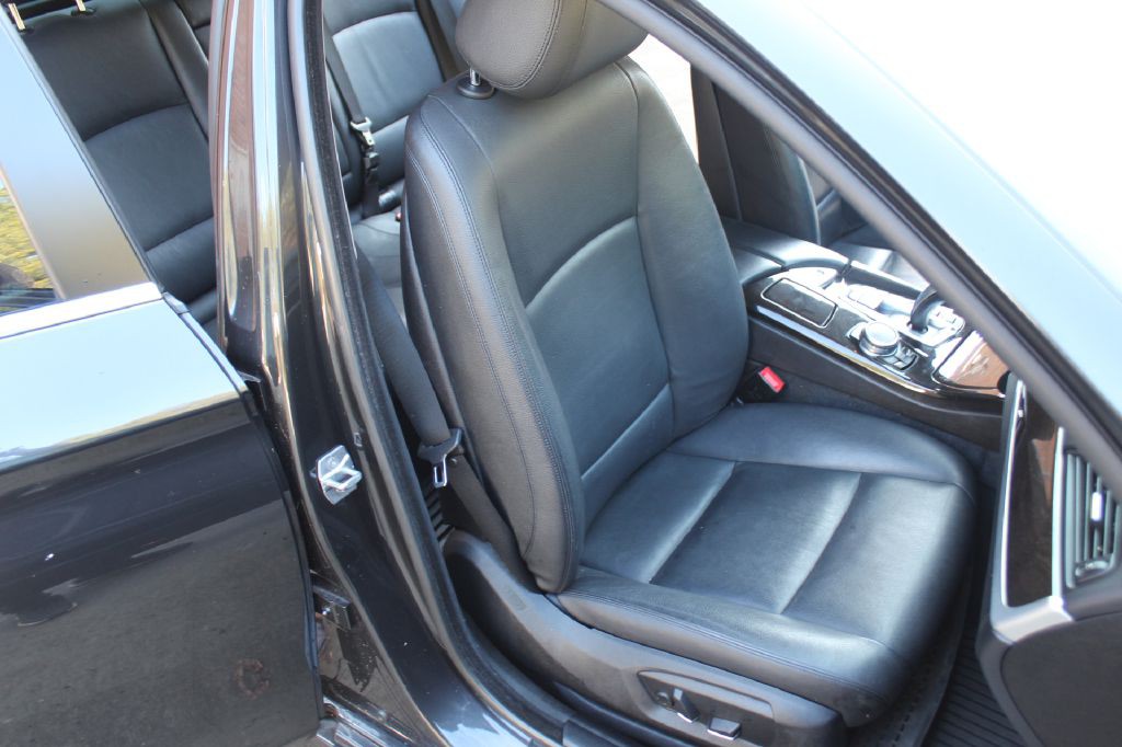 2015 BMW 5 Series Image 12