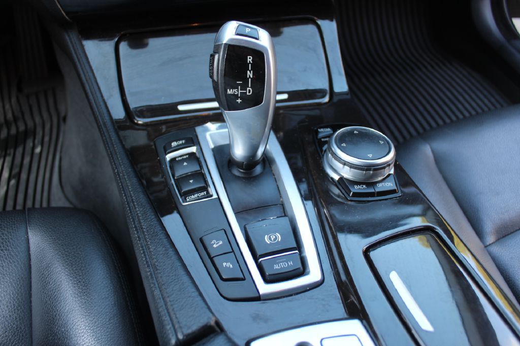 2015 BMW 5 Series Image 21