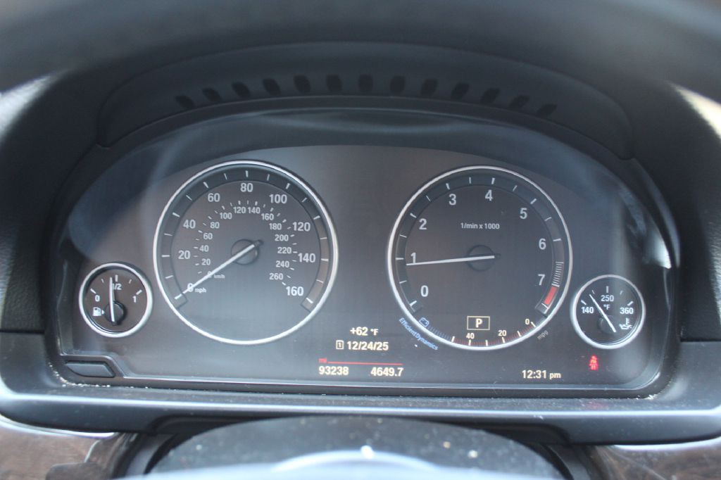 2015 BMW 5 Series Image 28