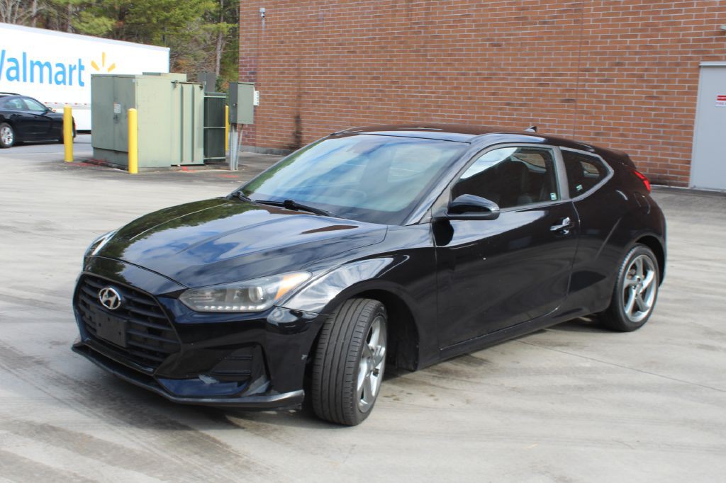 2019 Hyundai Veloster Image 2