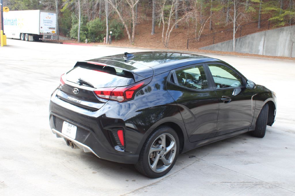 2019 Hyundai Veloster Image 5