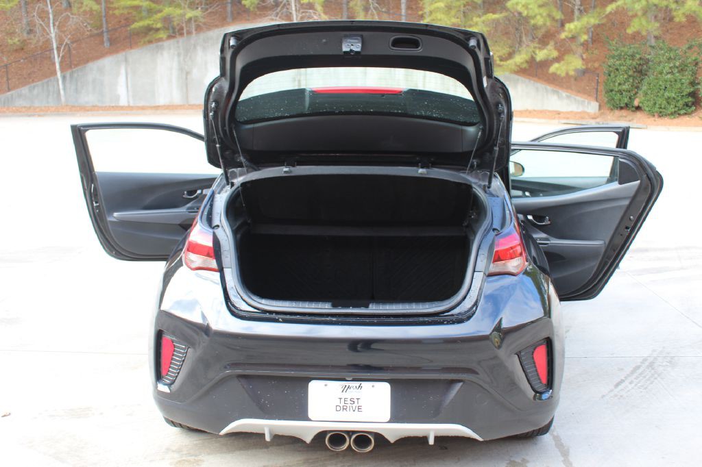2019 Hyundai Veloster Image 20
