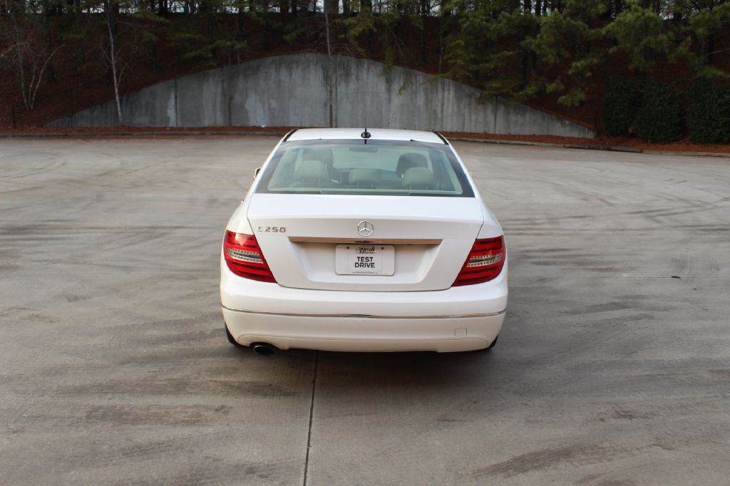 2014 Mercedes-Benz C-Class Image 4