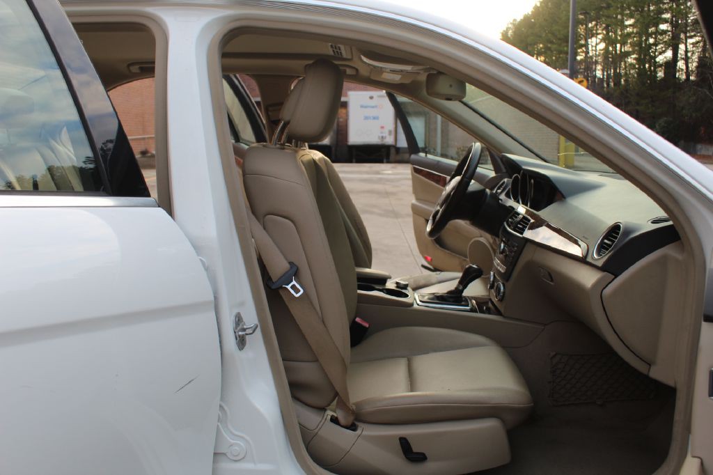 2014 Mercedes-Benz C-Class Image 7