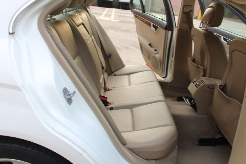 2014 Mercedes-Benz C-Class Image 8