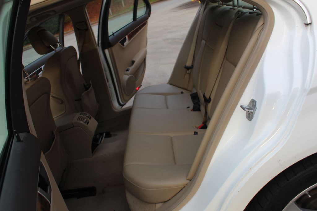 2014 Mercedes-Benz C-Class Image 9