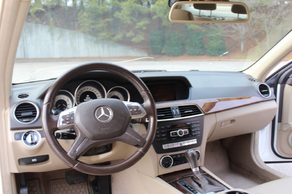 2014 Mercedes-Benz C-Class Image 13