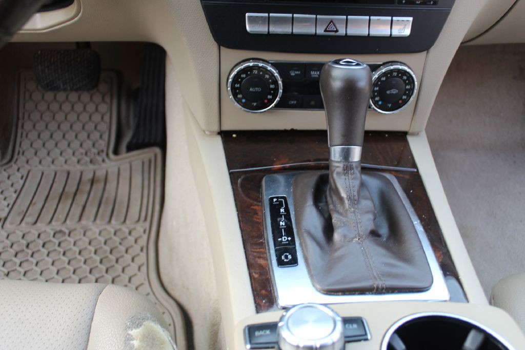 2014 Mercedes-Benz C-Class Image 17