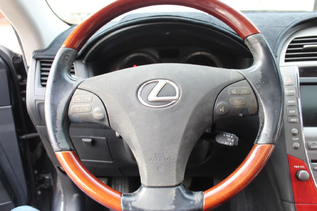 2009 Lexus ES Image 16