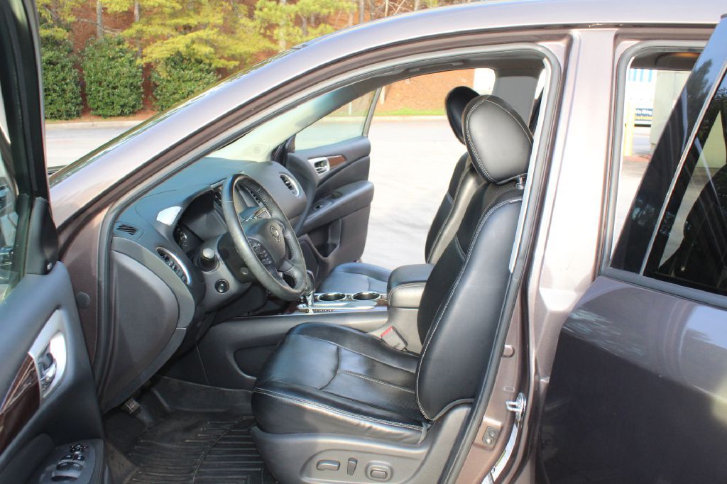 2015 Nissan Pathfinder Image 10