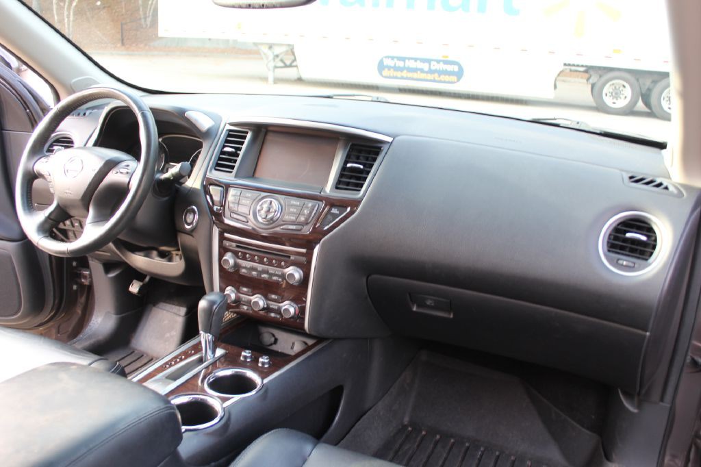 2015 Nissan Pathfinder Image 14
