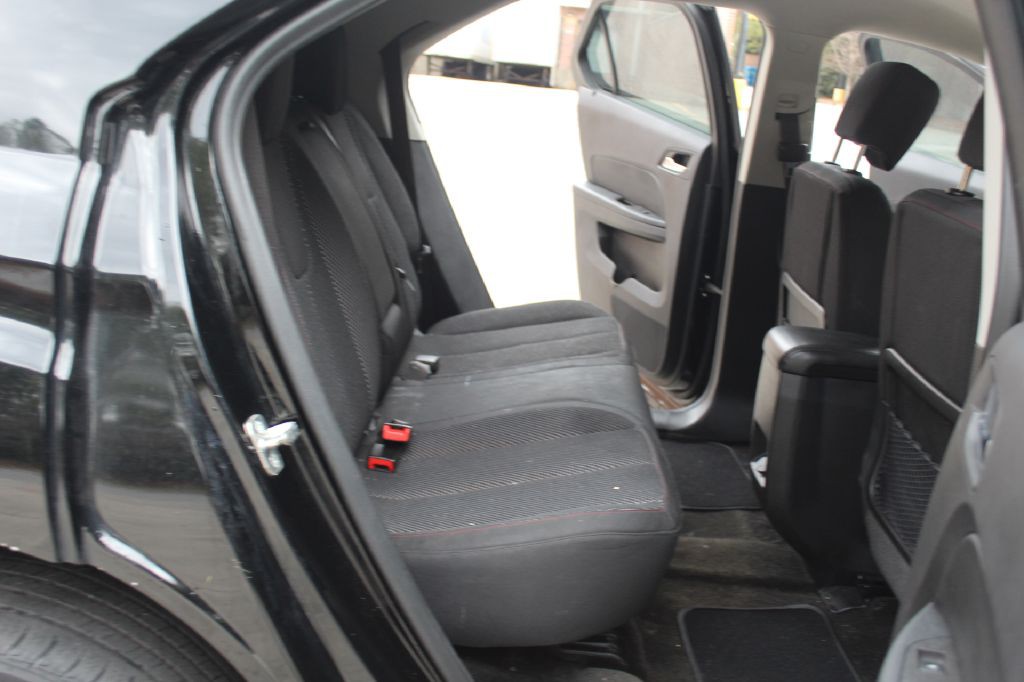 2017 Chevrolet Equinox Image 8