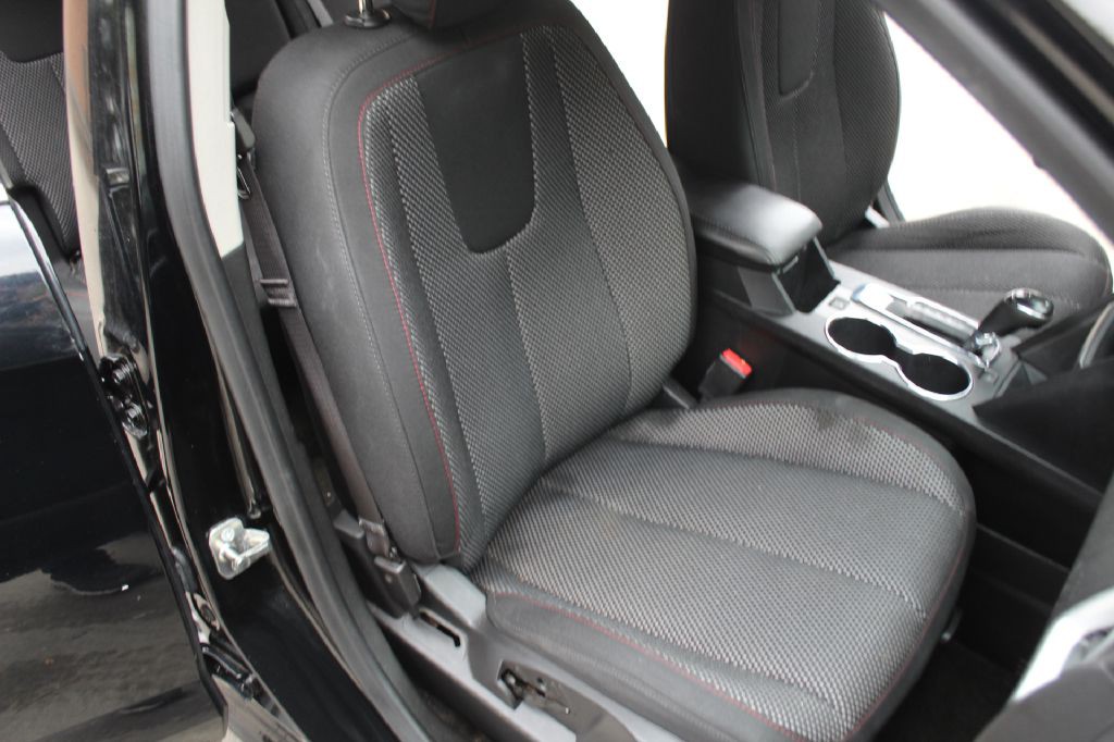 2017 Chevrolet Equinox Image 12