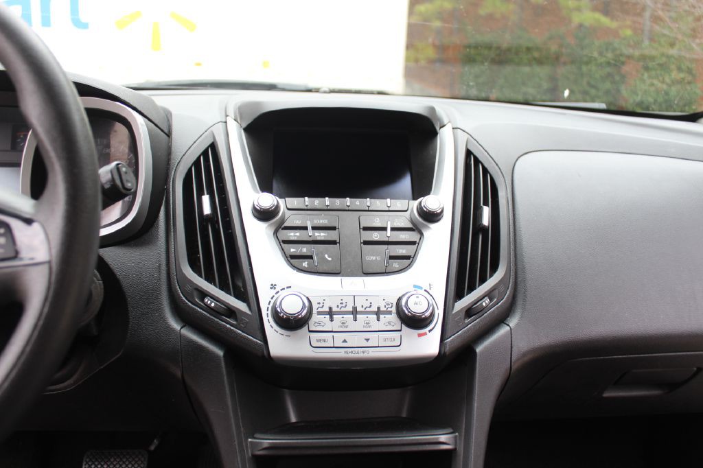 2017 Chevrolet Equinox Image 17