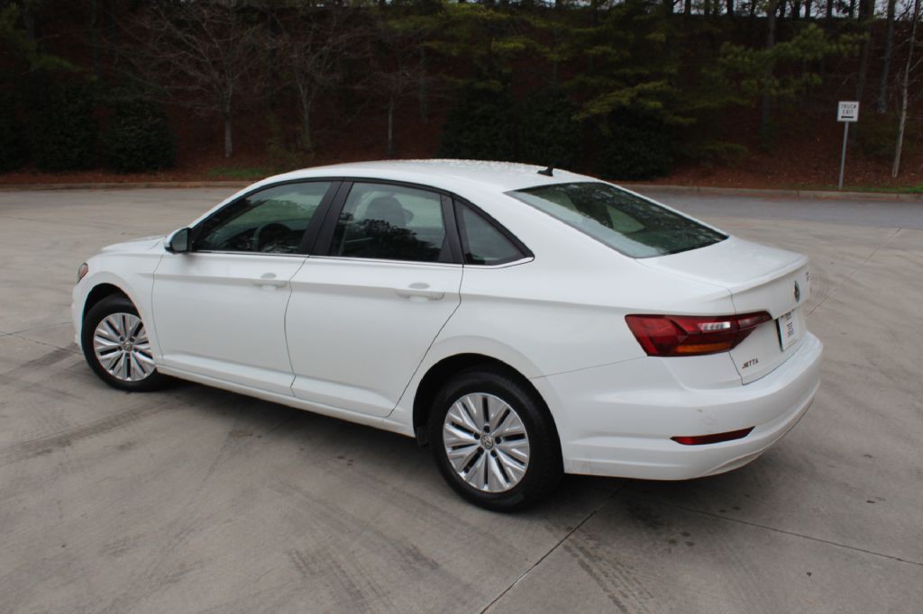 2019 Volkswagen Jetta Image 3