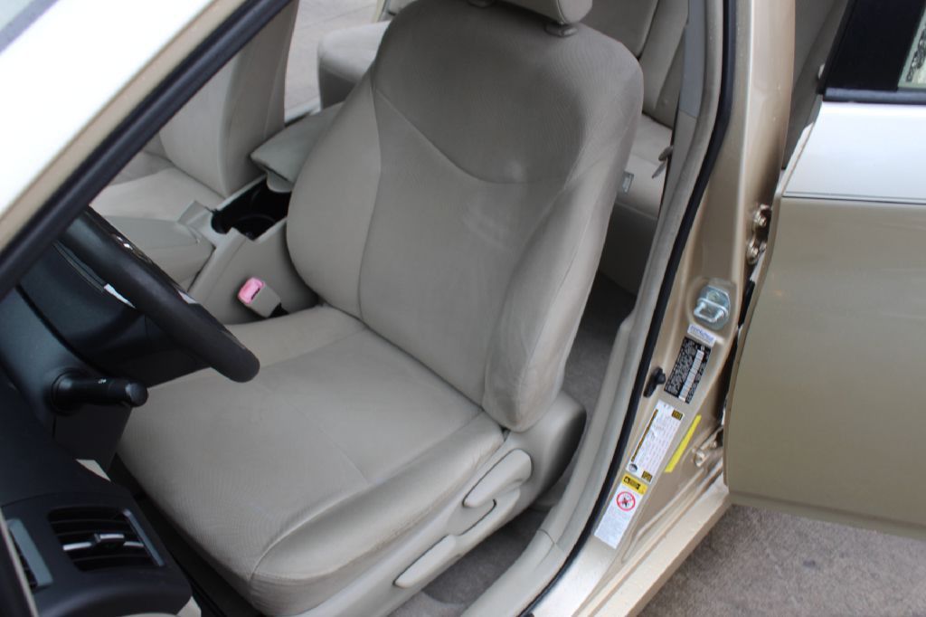 2010 Toyota Prius Image 11