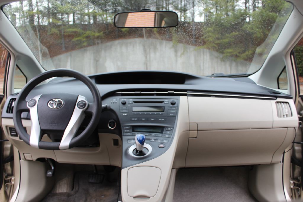 2010 Toyota Prius Image 14