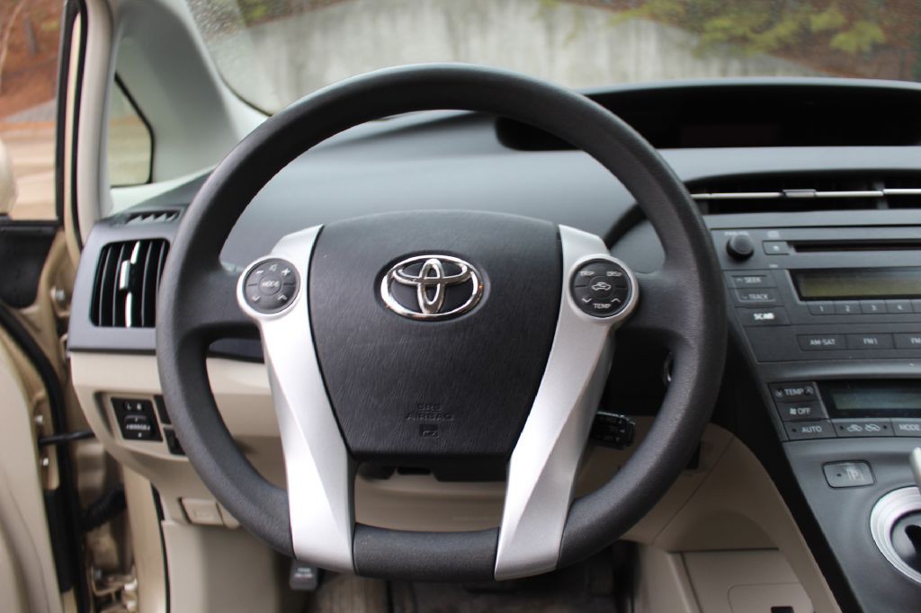 2010 Toyota Prius Image 16