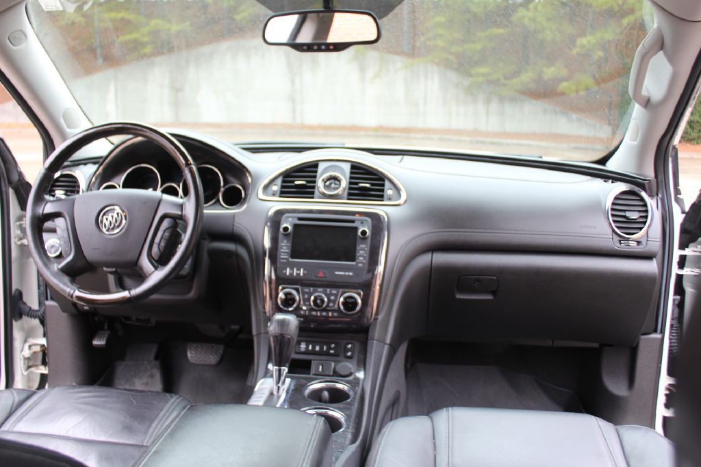 2015 Buick Enclave Image 16