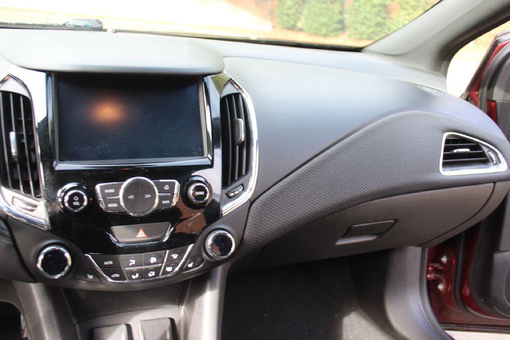 2016 Chevrolet Cruze Image 18