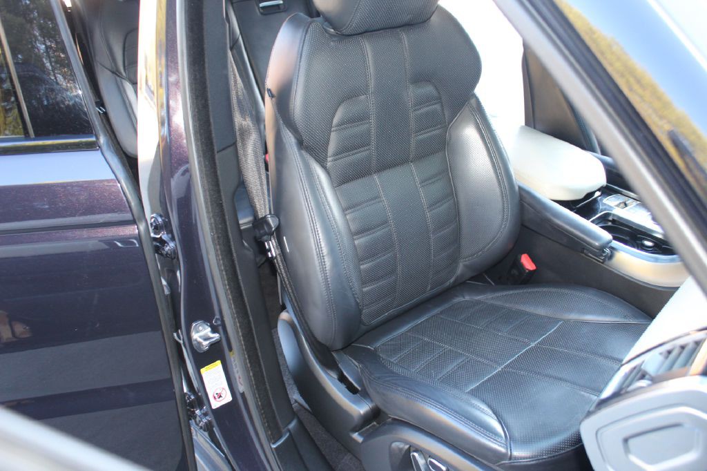 2014 Land Rover Range Rover Sport Image 17