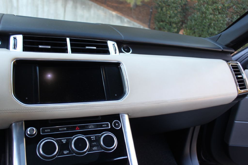 2014 Land Rover Range Rover Sport Image 24