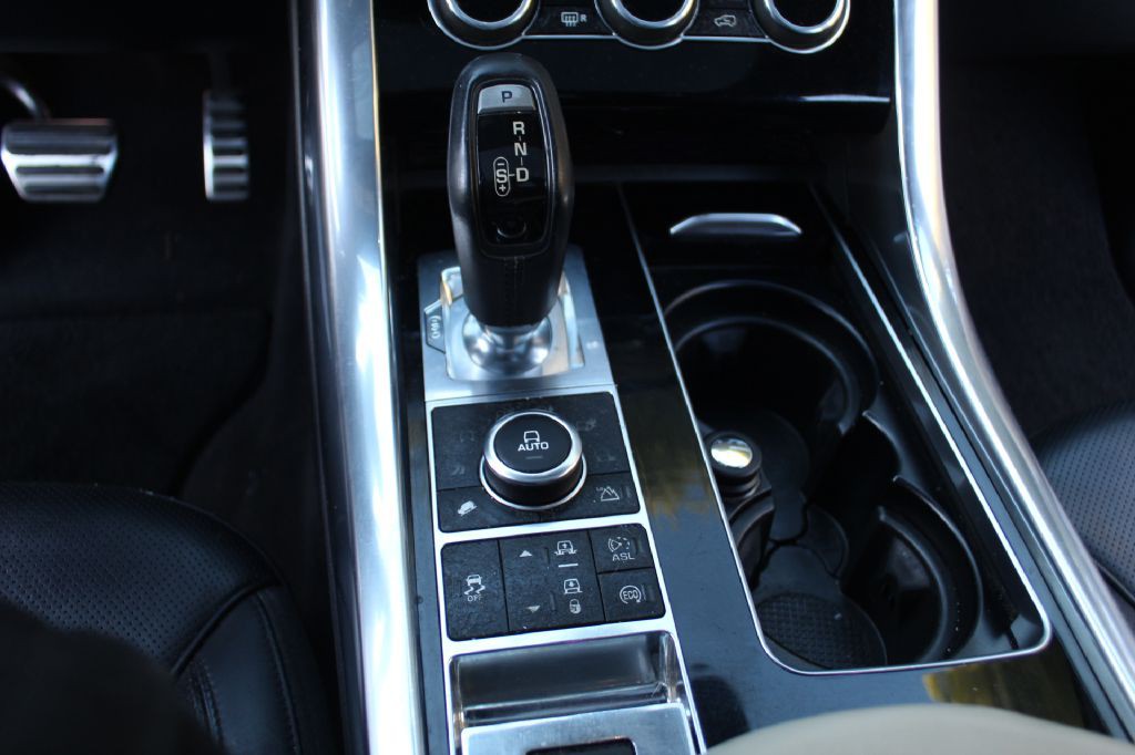 2014 Land Rover Range Rover Sport Image 25