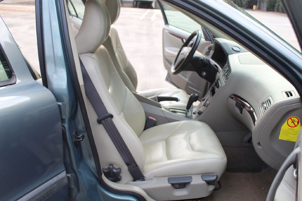 2004 Volvo S60 Image 7