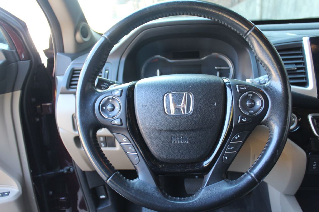 2016 Honda Pilot Image 19