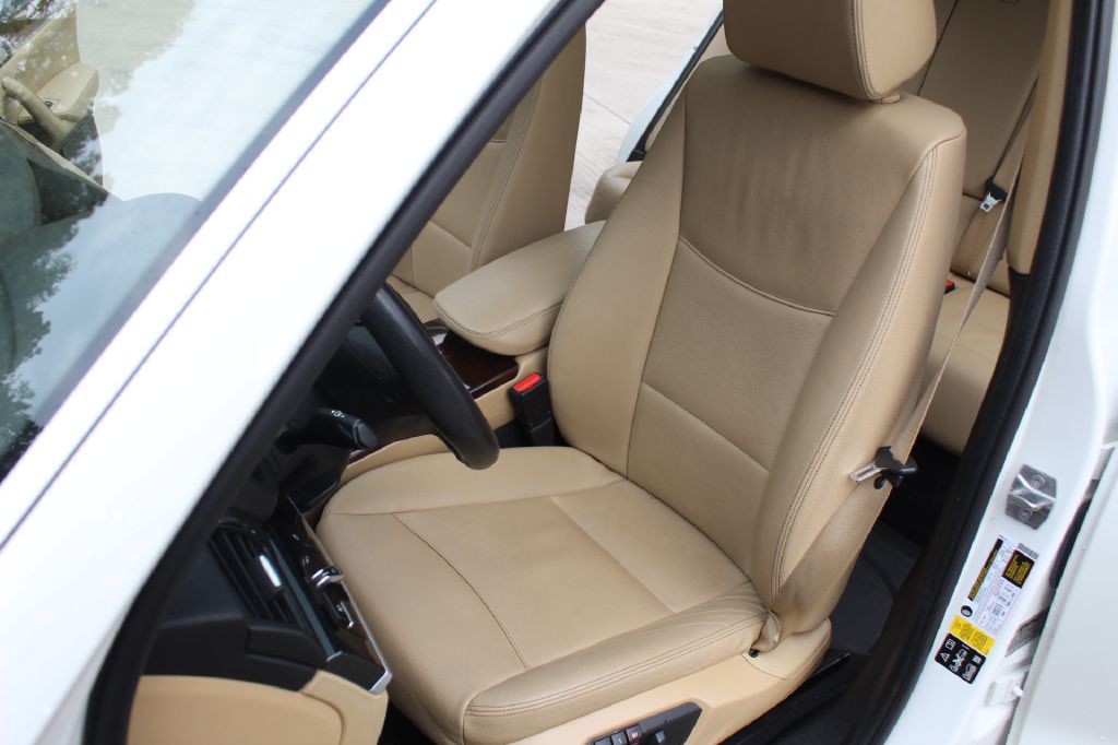 2017 BMW X3 Image 11